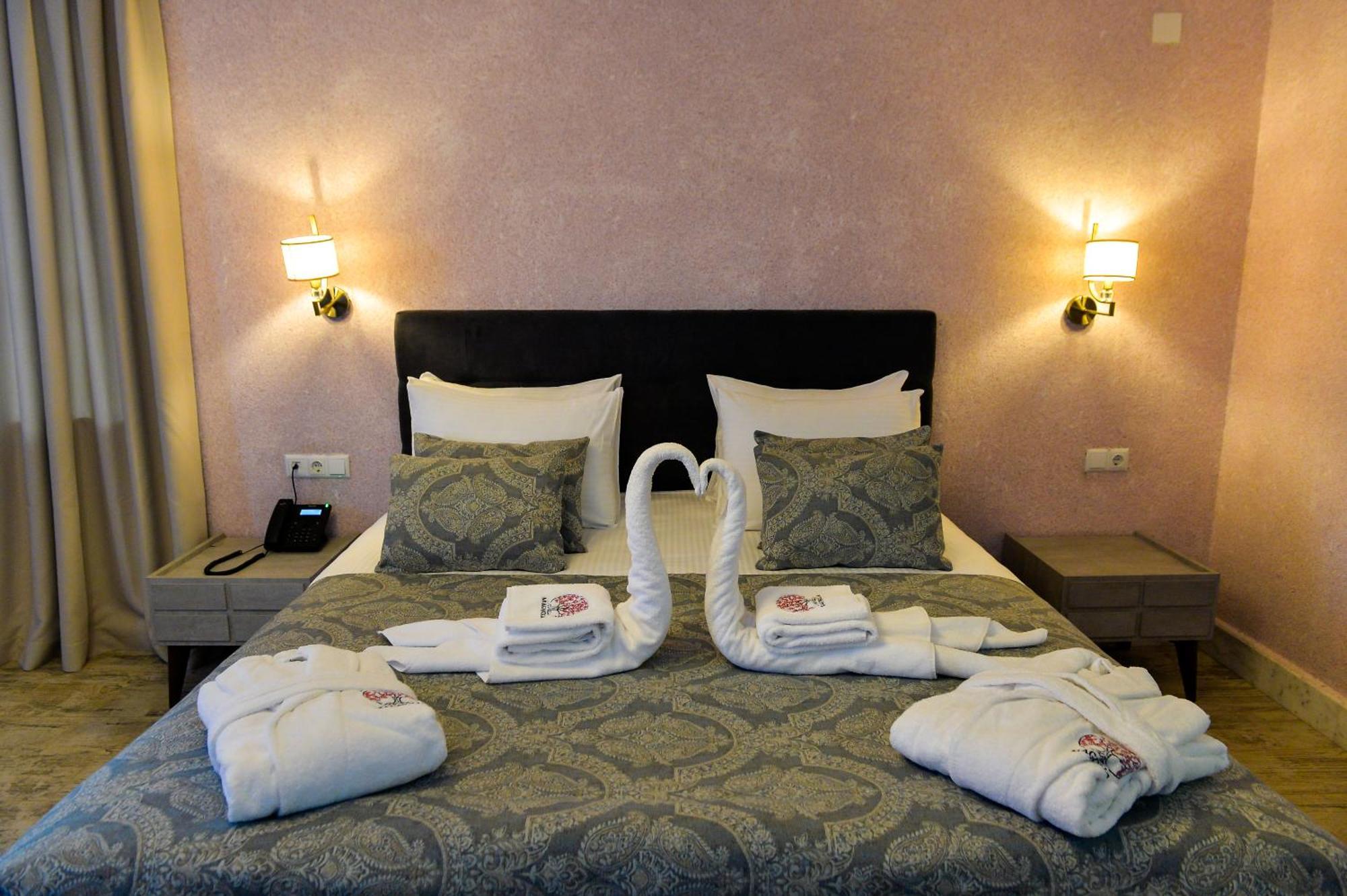 Hotel Magnolia In The City Centre Kutaisi Eksteriør billede