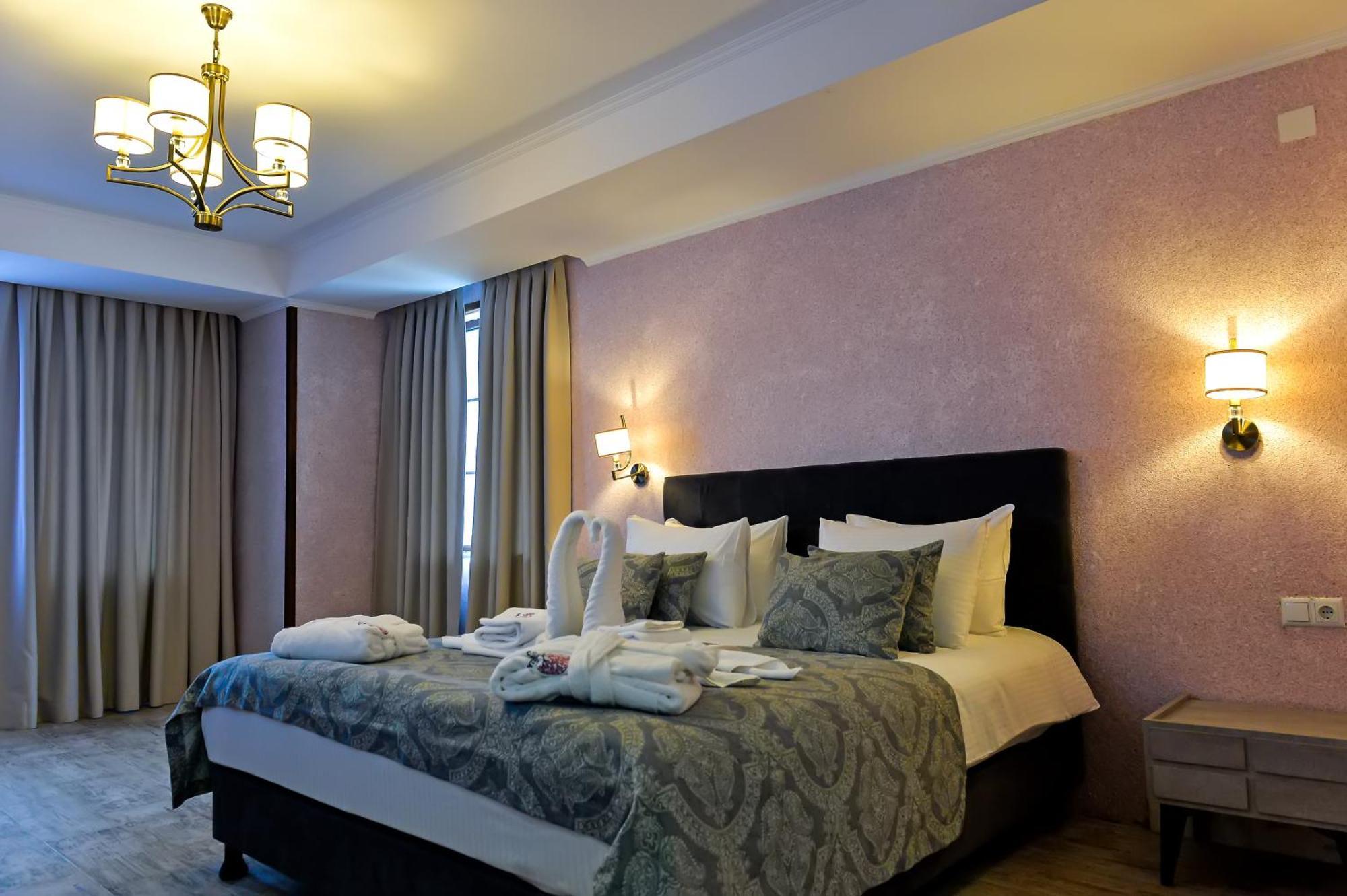 Hotel Magnolia In The City Centre Kutaisi Eksteriør billede
